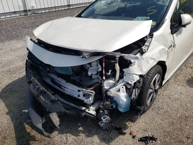 Photo 9 from auction – 2017 TOYOTA PRIUS PRIM with VIN JTDKARFP8H3035250
