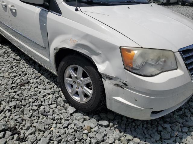 Photo 9 from auction – 2010 CHRYSLER TOWN & COU with VIN 2A4RR5D1XAR305469