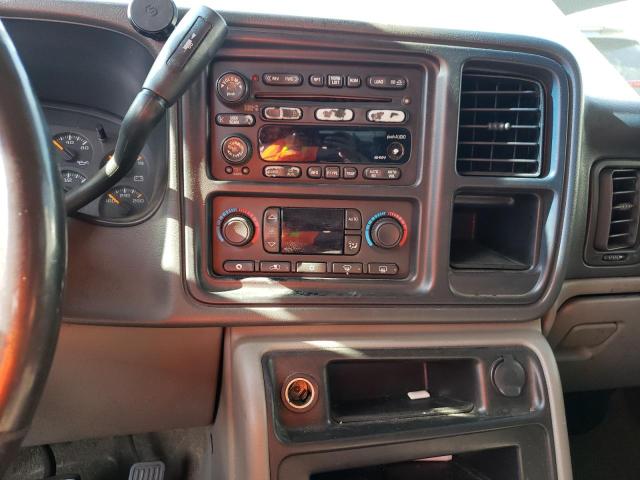 Photo 9 from auction – 2003 CHEVROLET SUBURBAN K with VIN 3GNFK16T03G223383