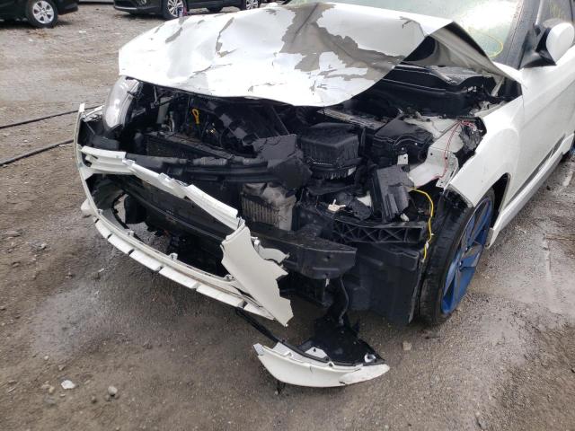 Photo 9 from auction – 2013 HYUNDAI VELOSTER T with VIN KMHTC6AE9DU085187