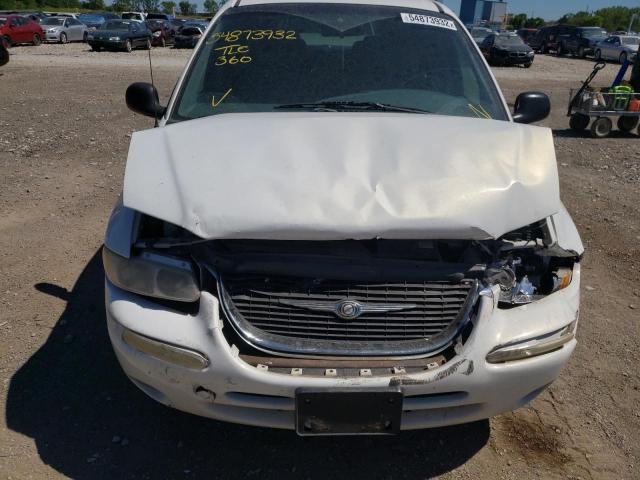 Photo 9 from auction – 2000 CHRYSLER TOWN & COU with VIN 1C4GP54L6YB587851