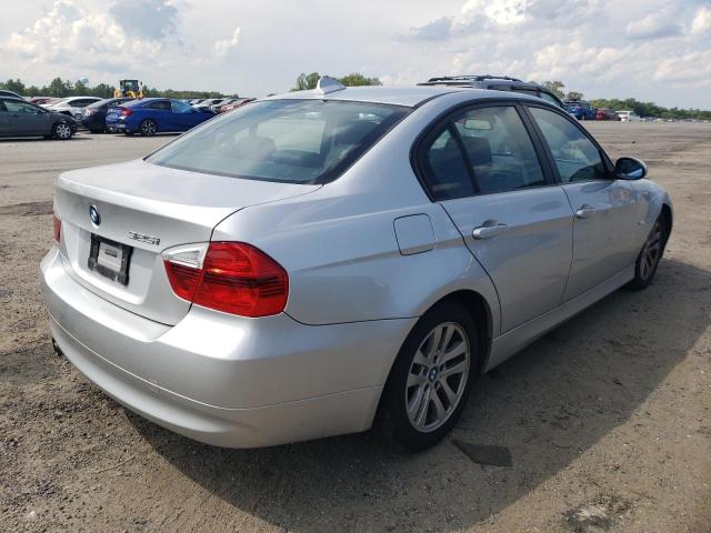 Photo 4 from auction – 2006 BMW 325 I with VIN WBAVB13526KX69719