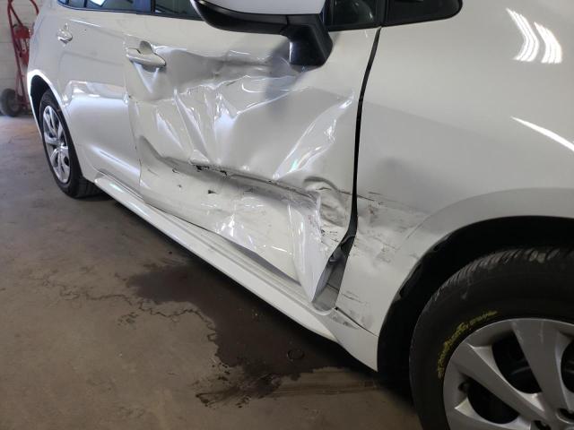 Photo 9 from auction – 2022 TOYOTA COROLLA LE with VIN 5YFEPMAE3NP305170