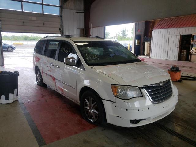 CHRYSLER TOWN & COU 2010 with VIN 2A4RR6DX7AR261098 - Photo from auction