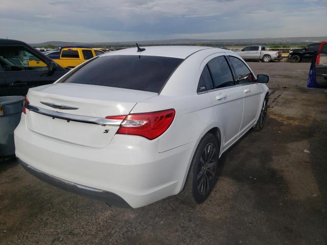 Photo 4 from auction – 2014 CHRYSLER 200 TOURIN with VIN 1C3CCBBG2EN117037