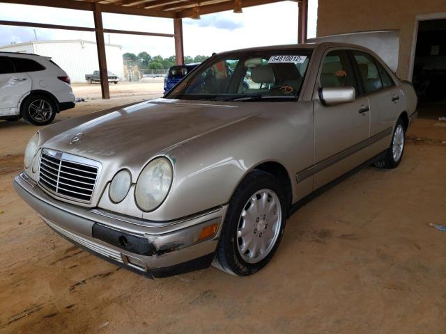 Photo 2 from auction – 1996 MERCEDES-BENZ E 320 with VIN WDBJF55F0TJ020968