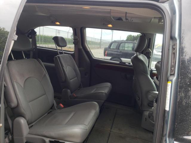 Photo 6 from auction – 2005 CHRYSLER TOWN & COU with VIN 2C8GP64L85R581843