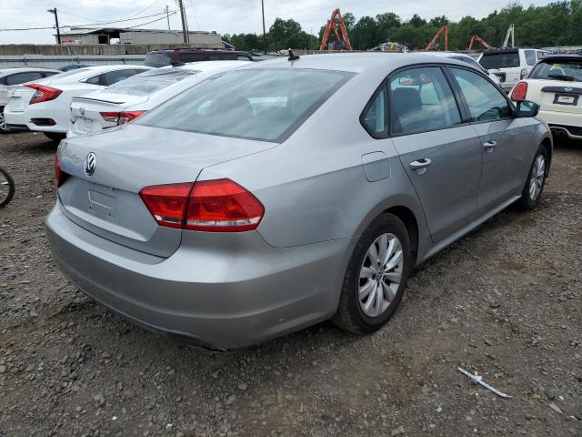 Photo 4 from auction – 2013 VOLKSWAGEN PASSAT S with VIN 1VWAP7A37DC085969