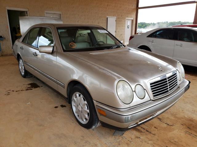 MERCEDES-BENZ E 320 1996 with VIN WDBJF55F0TJ020968 - Photo from auction