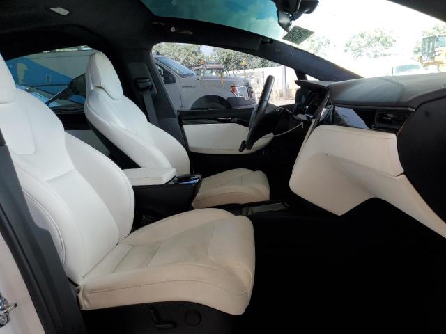 Photo 5 from auction – 2018 TESLA MODEL X with VIN 5YJXCDE24JF143012