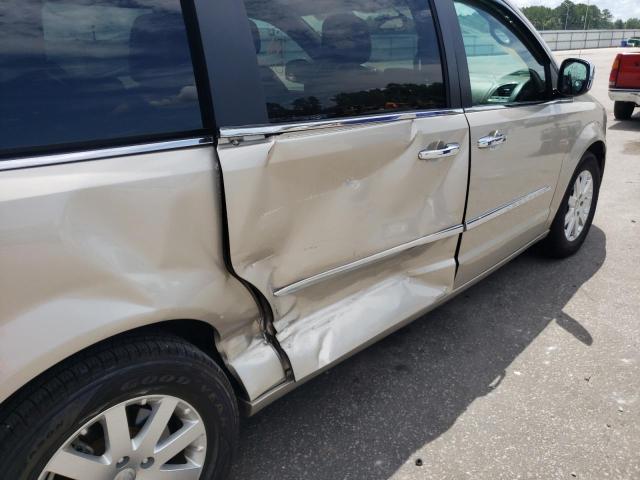 Photo 9 from auction – 2015 CHRYSLER TOWN & COU with VIN 2C4RC1BG8FR573175