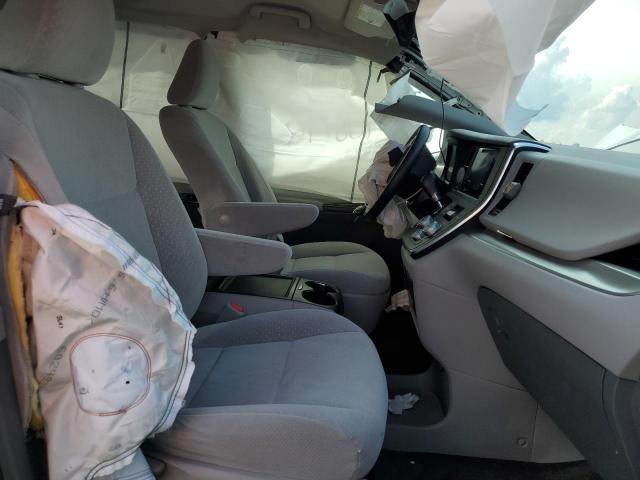 Photo 5 from auction – 2015 TOYOTA SIENNA LE with VIN 5TDKK3DC4FS565303