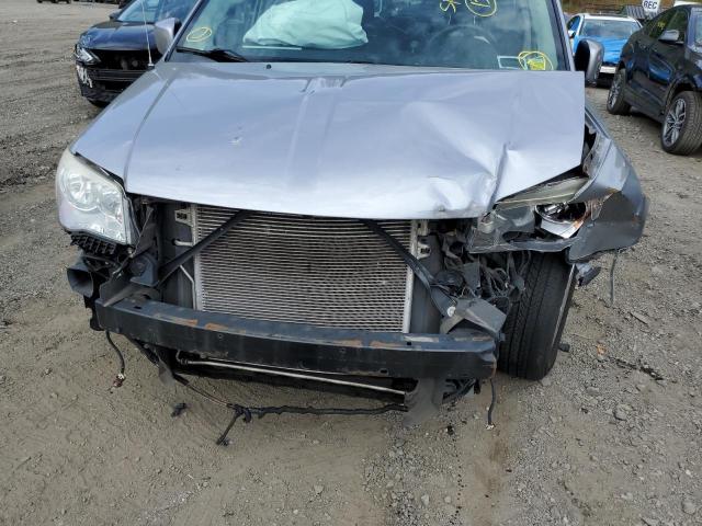 Photo 9 from auction – 2013 CHRYSLER TOWN & COU with VIN 2C4RC1BG5DR690970