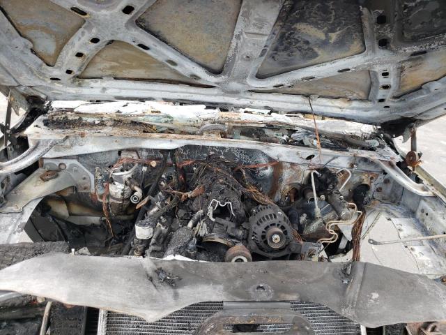 Photo 7 from auction – 2002 CHEVROLET SILVERADO with VIN 1GCGC13UX2F133858
