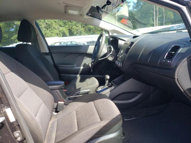 Photo 5 from auction – 2018 KIA FORTE LX with VIN 3KPFK4A70JE210064