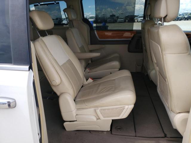 Photo 6 from auction – 2010 CHRYSLER TOWN & COU with VIN 2A4RR7DX8AR366092