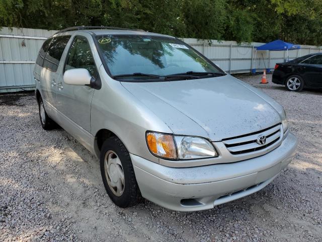 TOYOTA SIENNA LE 2002 with VIN 4T3ZF13C72U453788 - Photo from auction