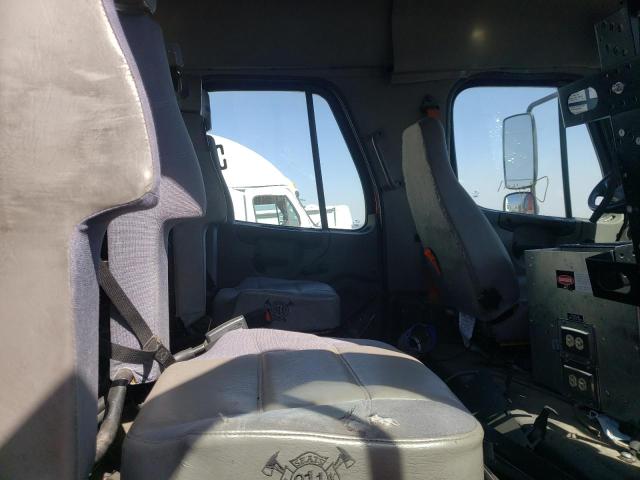 Photo 6 from auction – 2007 FREIGHTLINER M2 106 MED with VIN 1FVACYDJ17HY00867