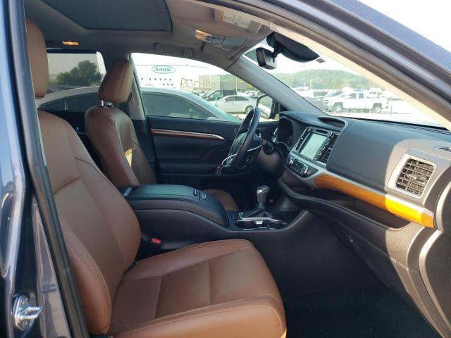 Photo 5 from auction – 2019 TOYOTA HIGHLANDER with VIN 5TDYZRFH3KS312100