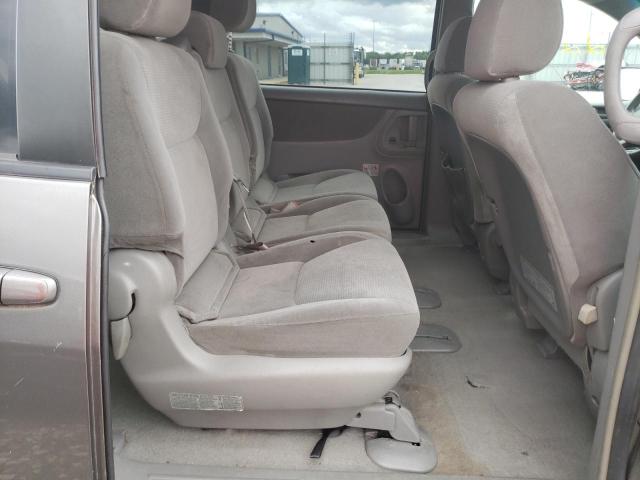 Photo 6 from auction – 2004 TOYOTA SIENNA CE with VIN 5TDZA23C54S160903