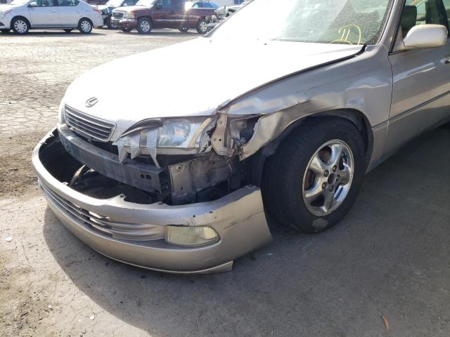 Photo 9 from auction – 1998 LEXUS ES 300 with VIN JT8BF28G1W5051635