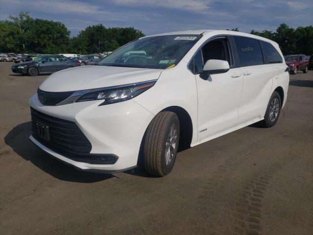 Photo 2 from auction – 2021 TOYOTA SIENNA LE with VIN 5TDKRKEC6MS065872