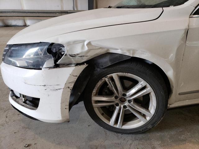Photo 9 from auction – 2015 VOLKSWAGEN PASSAT SE with VIN 1VWBT7A35FC045005