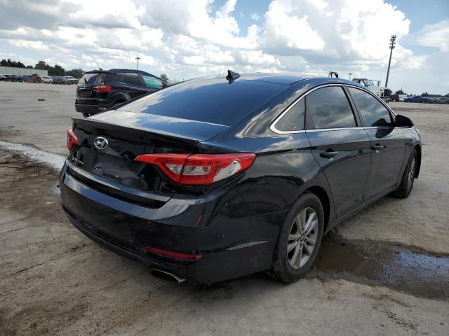 Photo 4 from auction – 2017 HYUNDAI SONATA SE with VIN 5NPE24AF4HH490967