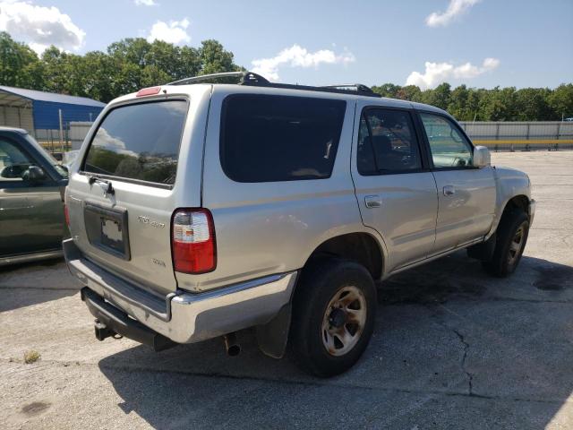 Photo 4 from auction – 2001 TOYOTA 4RUNNER SR with VIN JT3HN86R019049628