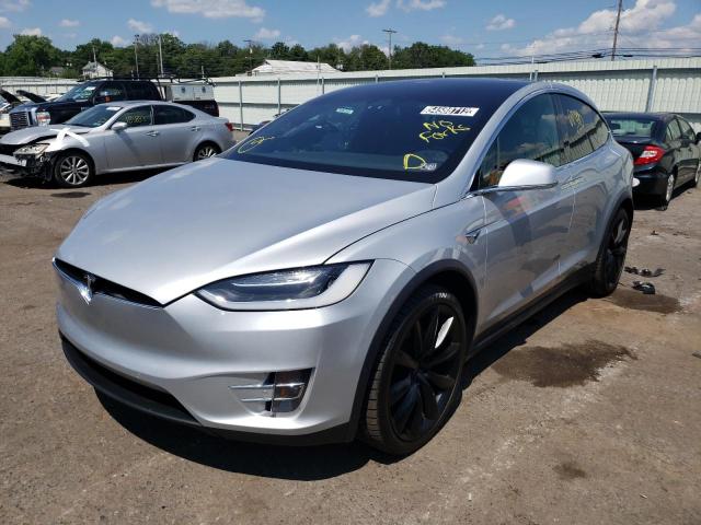 Photo 2 from auction – 2017 TESLA MODEL X with VIN 5YJXCAE25HF038035