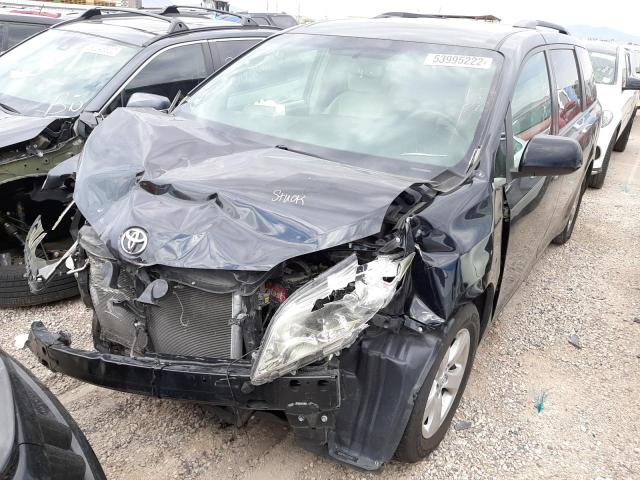 Photo 2 from auction – 2017 TOYOTA SIENNA LE with VIN 5TDKZ3DC3HS835555