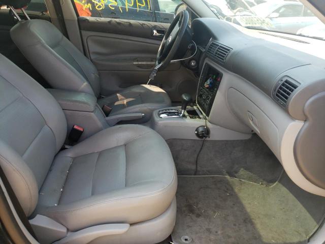 Photo 5 from auction – 2005 VOLKSWAGEN PASSAT GLS with VIN WVWCD63B35E144654