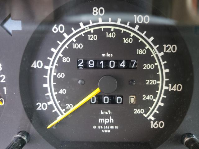 Photo 8 from auction – 1993 MERCEDES-BENZ 300 E 2.8 with VIN WDBEA28E7PB858478
