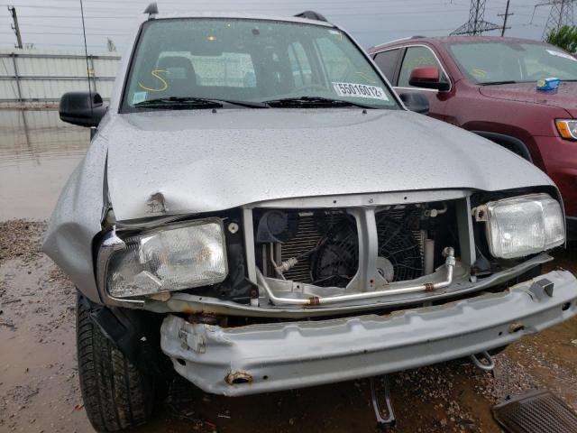 Photo 9 from auction – 2003 CHEVROLET TRACKER with VIN 2CNBJ13C936949412