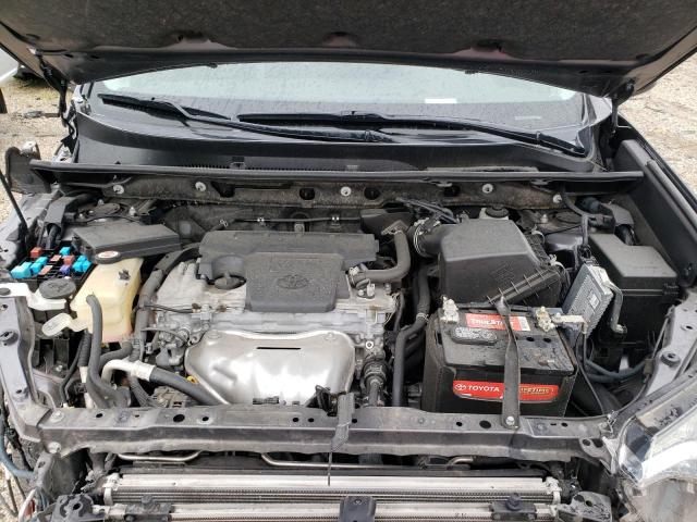 Photo 7 from auction – 2017 TOYOTA RAV4 LE with VIN JTMZFREV0HJ128582