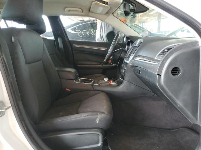 Photo 5 from auction – 2018 CHRYSLER 300 TOURIN with VIN 2C3CCAAG6JH331978