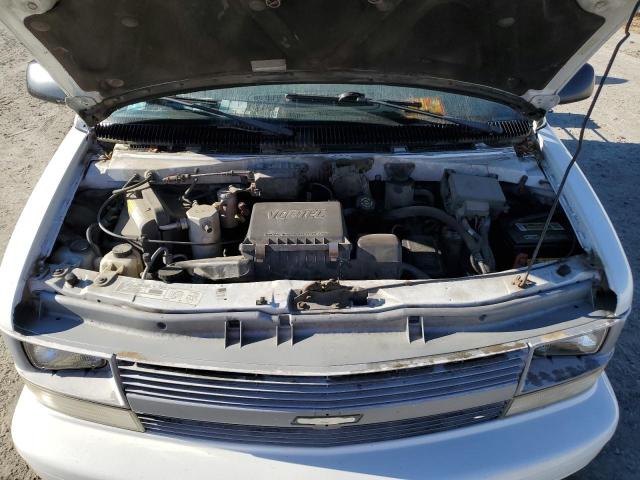 Photo 7 from auction – 2000 CHEVROLET ASTRO with VIN 1GNDM19W6YB218812