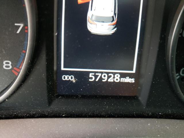 Photo 8 from auction – 2017 TOYOTA RAV4 LE with VIN JTMZFREV0HJ128582
