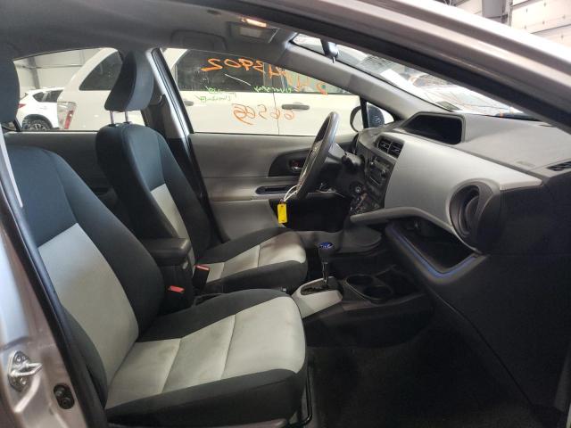 Photo 5 from auction – 2012 TOYOTA PRIUS C TW with VIN JTDKDTB30C1520090