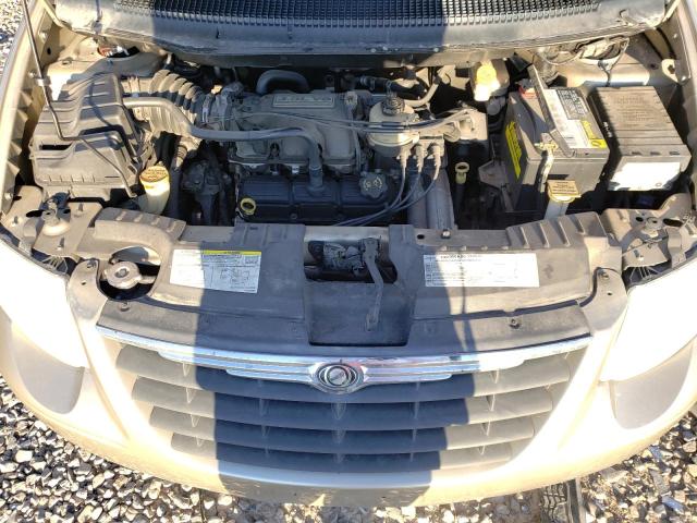 Photo 7 from auction – 2005 CHRYSLER TOWN & COU with VIN 2C4GP54L35R179563