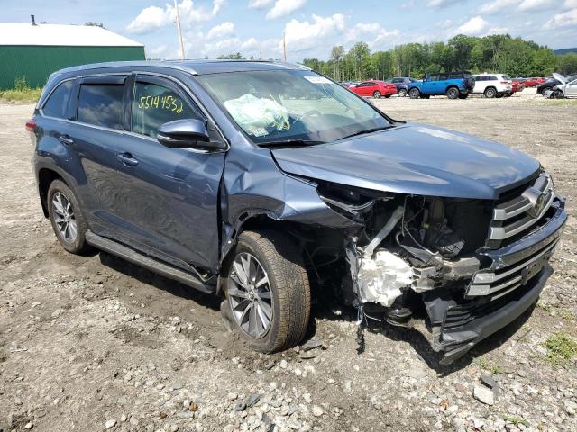 TOYOTA HIGHLANDER 2018 with VIN 5TDJZRFH9JS913088 - Photo from auction