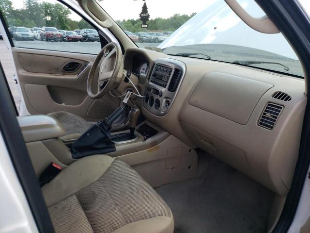 Photo 5 from auction – 2005 FORD ESCAPE XLT with VIN 1FMCU93115KA75310