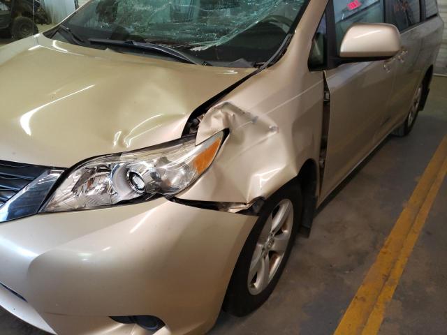 Photo 9 from auction – 2012 TOYOTA SIENNA LE with VIN 5TDKK3DC3CS180066