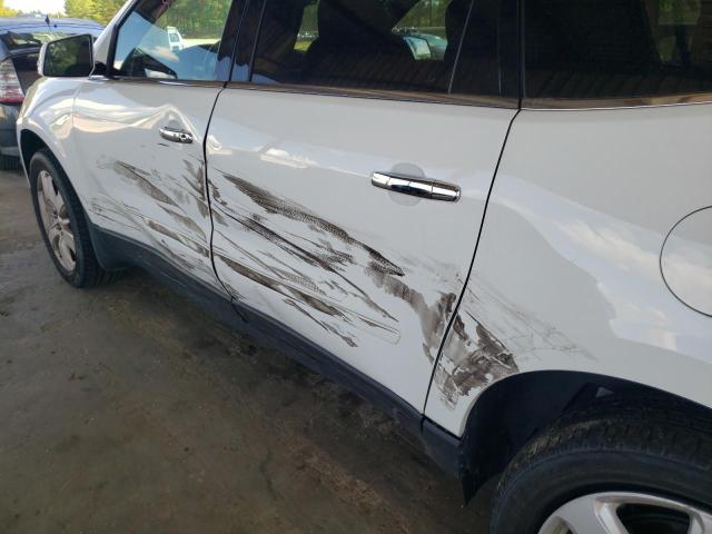 Photo 9 from auction – 2017 CHEVROLET TRAVERSE L with VIN 1GNKRGKD6HJ114895