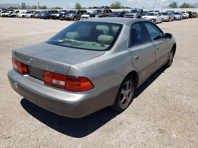 Photo 4 from auction – 1998 LEXUS ES 300 with VIN JT8BF28G8W0105252