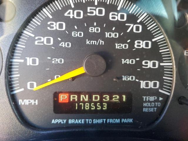 Photo 8 from auction – 2000 CHEVROLET ASTRO with VIN 1GNDM19W6YB218812