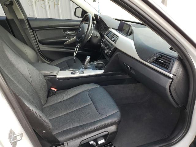 Photo 5 from auction – 2018 BMW 320 XI with VIN WBA8E5G58JNV01688