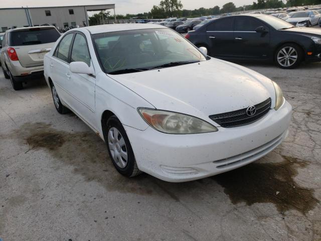 TOYOTA CAMRY LE 2002 with VIN 4T1BE32K42U045878 - Photo from auction