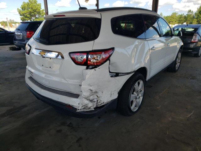 Photo 4 from auction – 2017 CHEVROLET TRAVERSE L with VIN 1GNKRGKD6HJ114895
