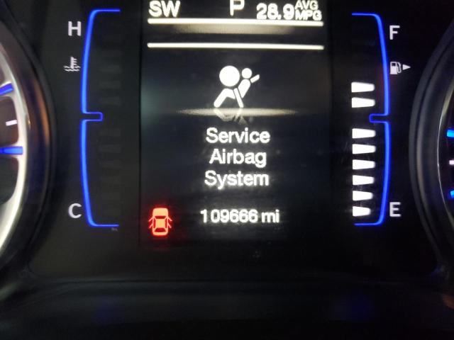 Photo 8 from auction – 2015 CHRYSLER 200 LIMITE with VIN 1C3CCCAB6FN658931